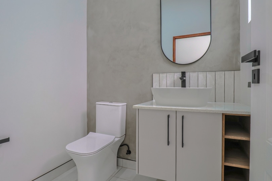 4 Bedroom Property for Sale in Landsmeer Residential Estate North West